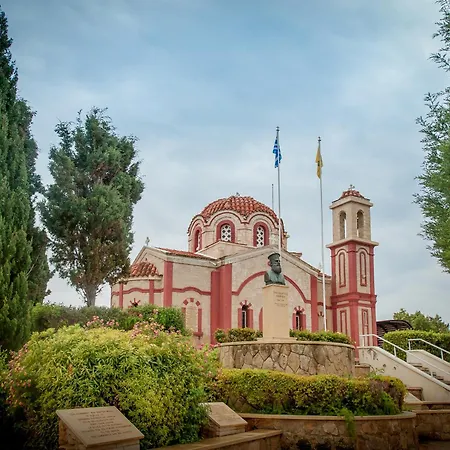 St George & (adults Only) Klorakas