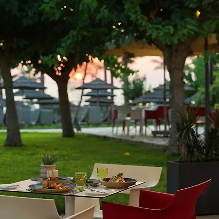 Курортний комплекс St George & (adults Only) Klorakas